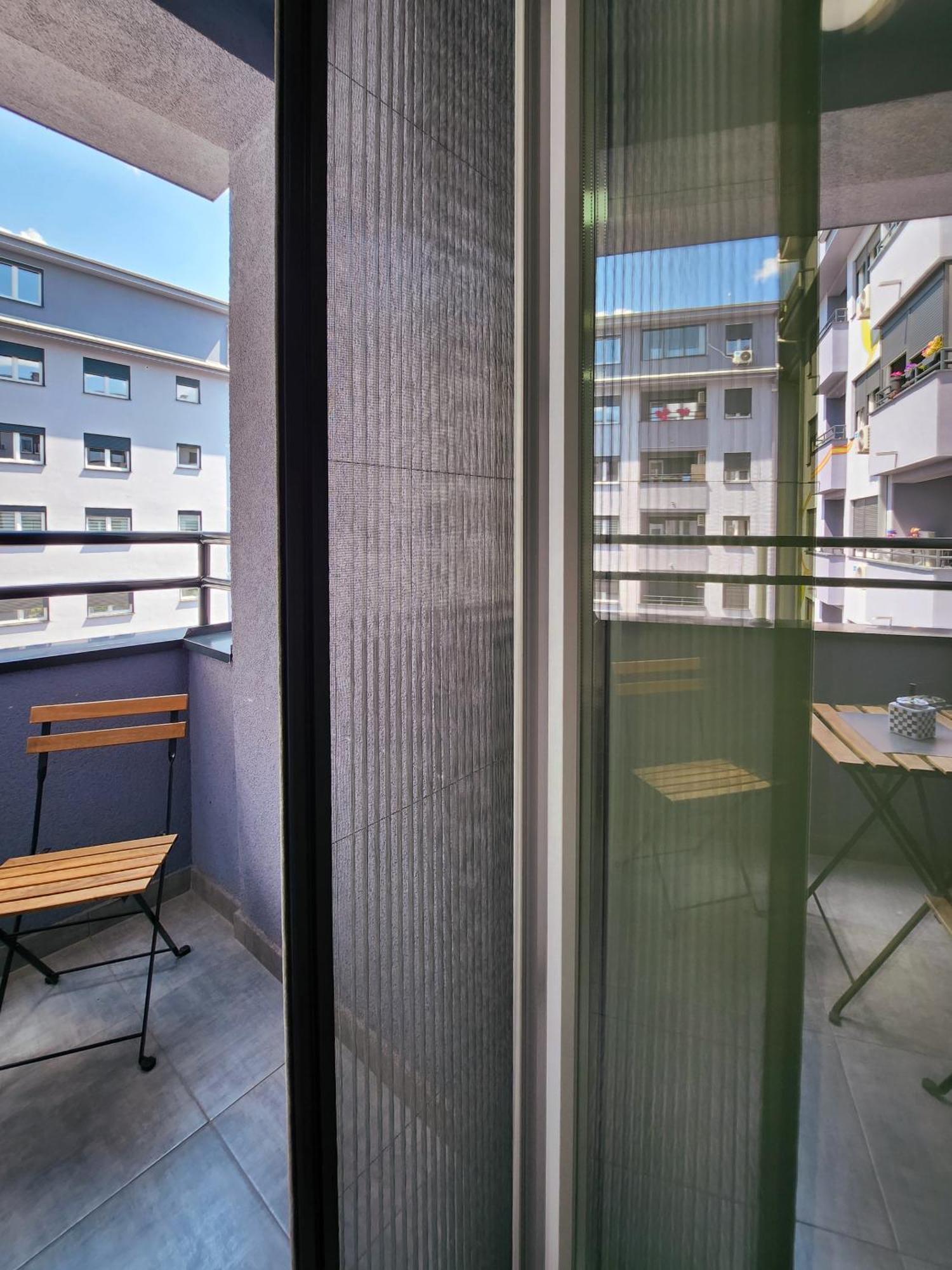 Oota Soko With Parking Garage Apartman Kragujevac Kültér fotó