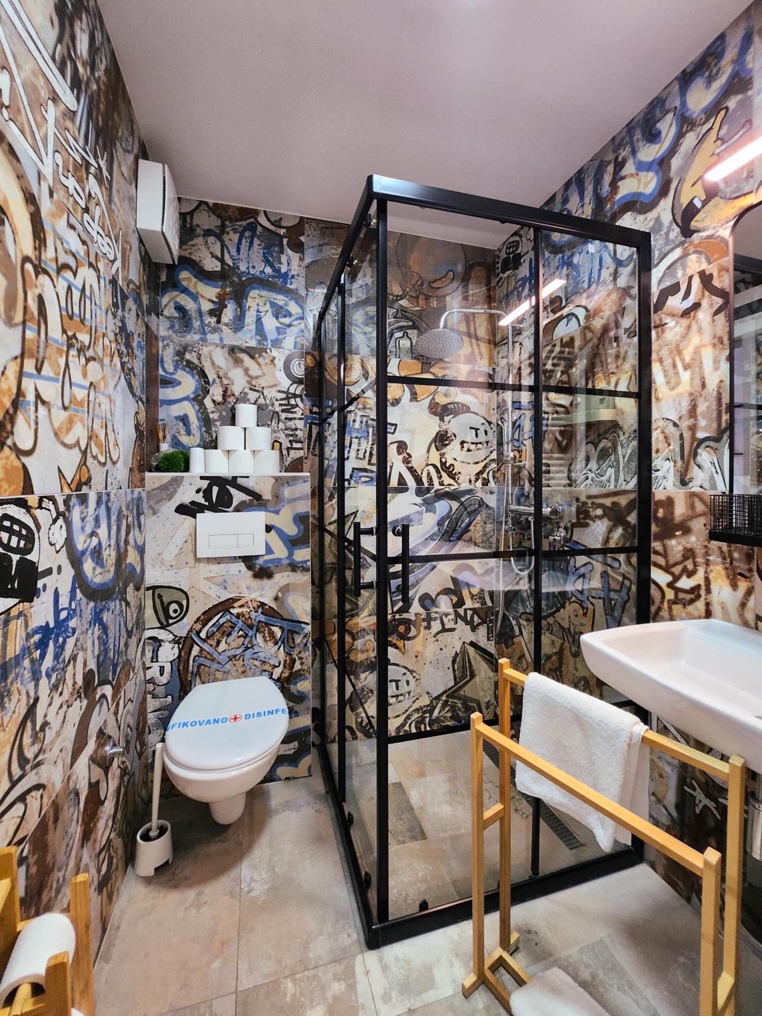 Oota Soko With Parking Garage Apartman Kragujevac Kültér fotó